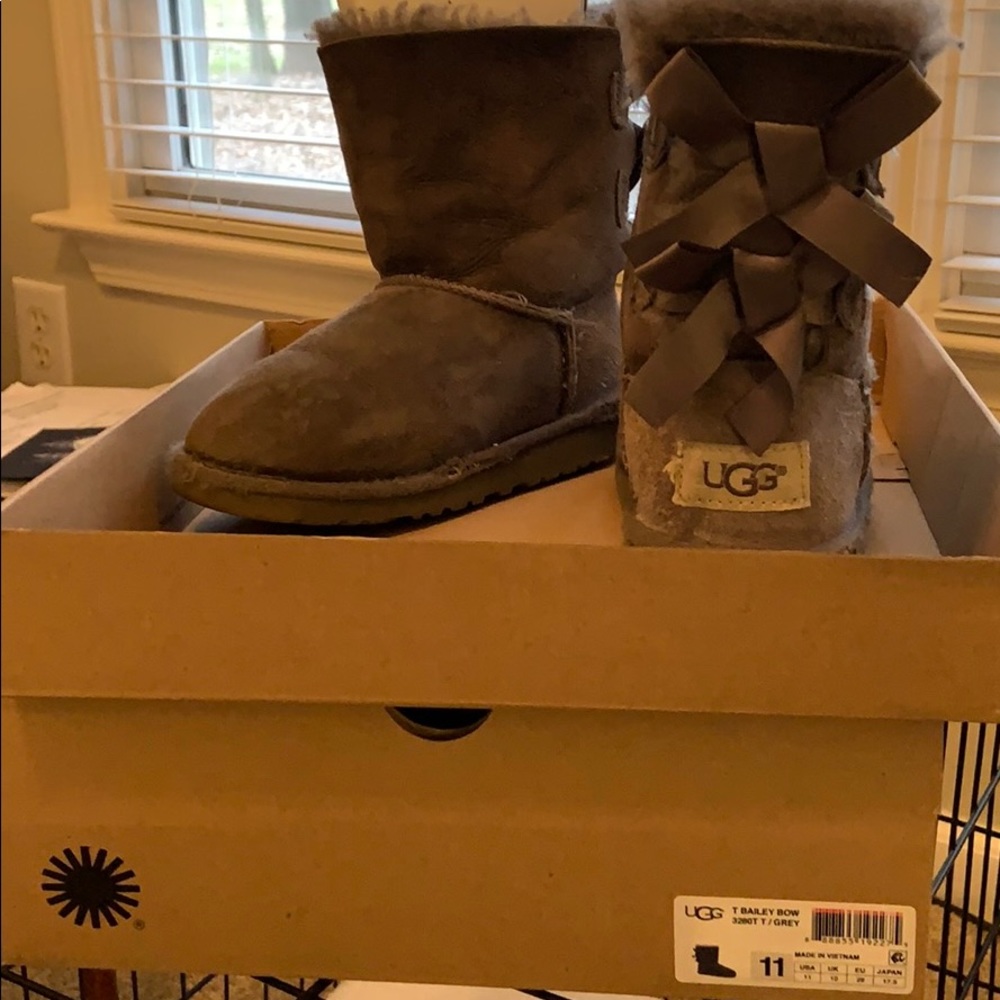 Kids Gray UGG Boots with bows